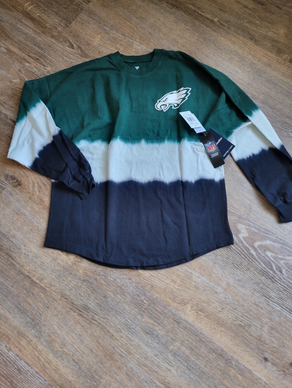 NWT Womens (M) Fanatics Philadelphia Eagles Tri Color Sweater